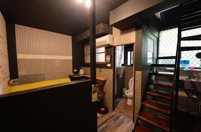 Sha Feng Lu Dian Bed & Breakfast Magong Exterior photo